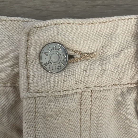 ACNE STUDIOS • HIGH RISE SHORTS - Picture 7 of 11